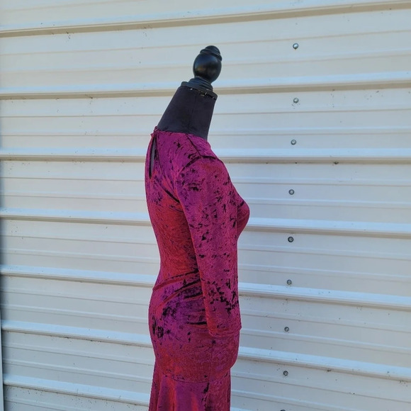 ASOS Club L London Crushed Berry Red Velvet Peplum MIDI Dress UK8 Stretch Small - Picture 4 of 11
